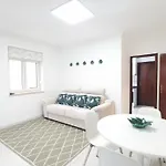 Apartament Caldas Da Rainha's & White