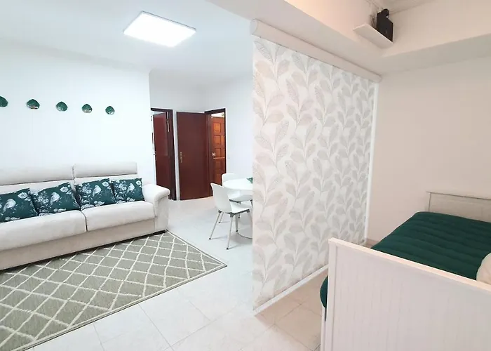 Caldas Da Rainha's & White 칼다스하이냐